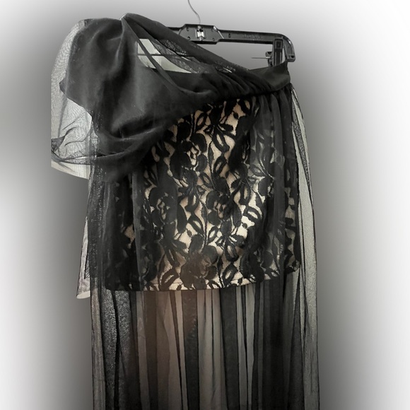 Mini Skirt With Sheer Overlay - Picture 4 of 15